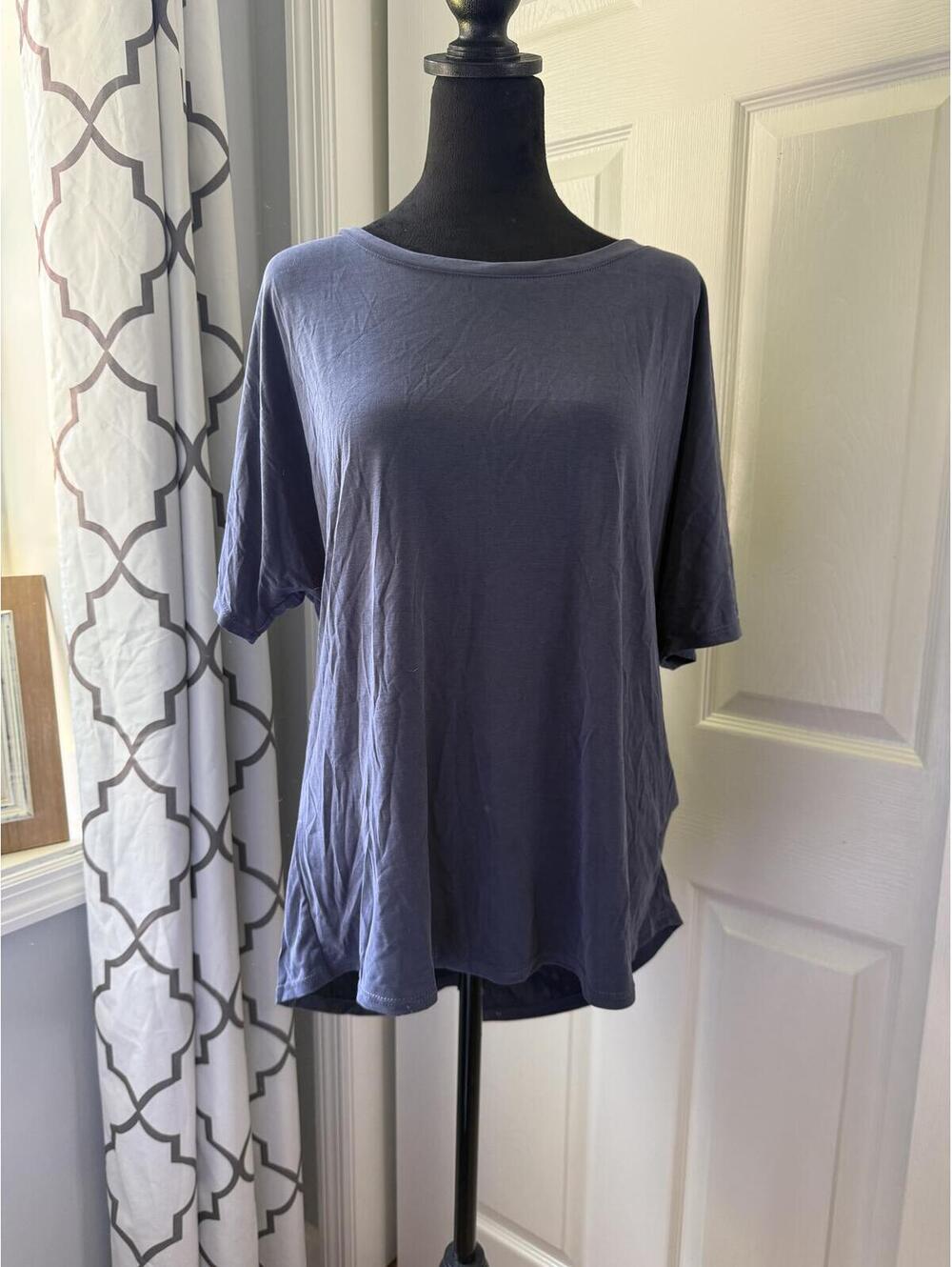 Women's Top | Short Sleeve Blouse | rokoko | Size Small |